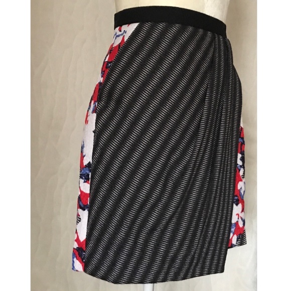 Peter Pilotto x Target Collaboration Red Floral/Check Print Mini Skirt | Size 4 - Picture 5 of 14